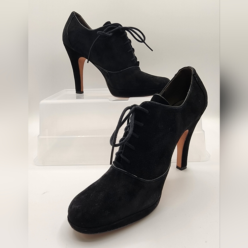 Circa Joan & David Black Suede Lace-up Heels